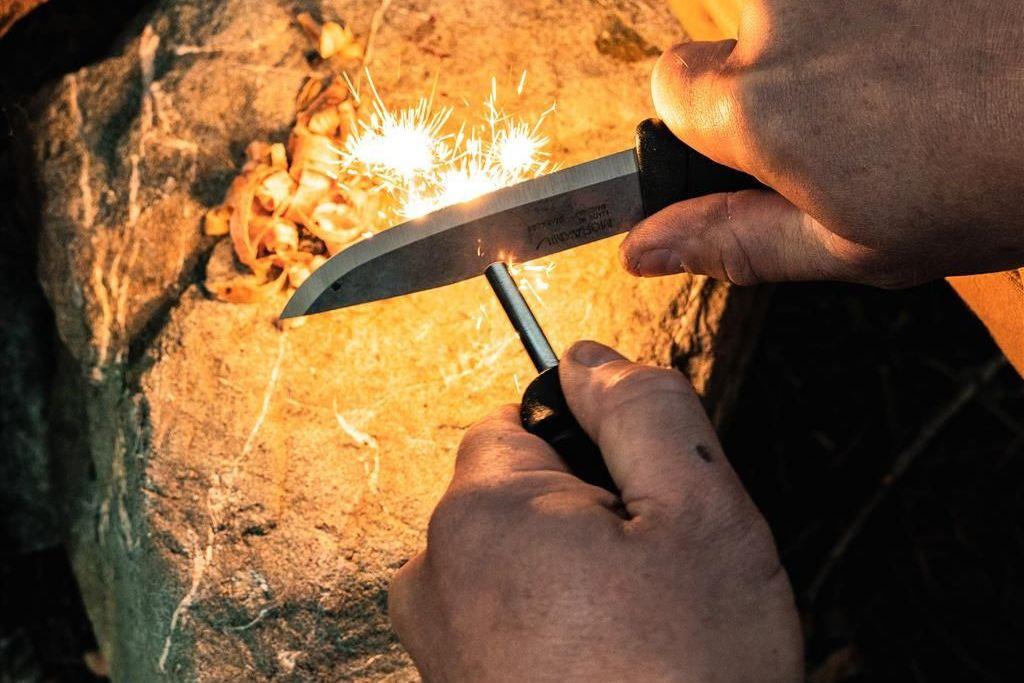 MORAKNIV Companion Spark universal fixed knife with fire splitter