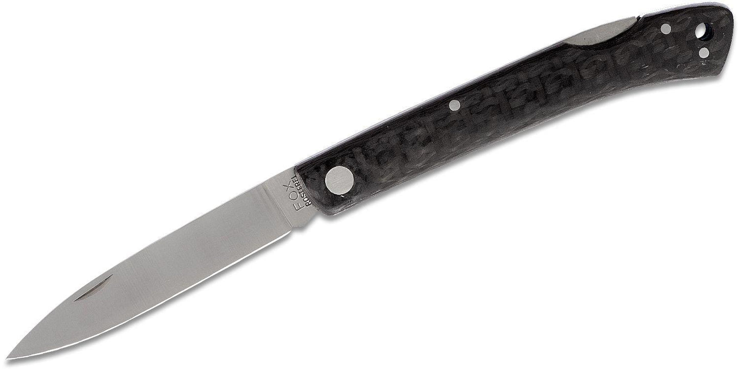 Fox Knives 573 CF sulankstomas kasdienis peilis su anglies pluošto rankena ir 440C plieno ašmenimis.