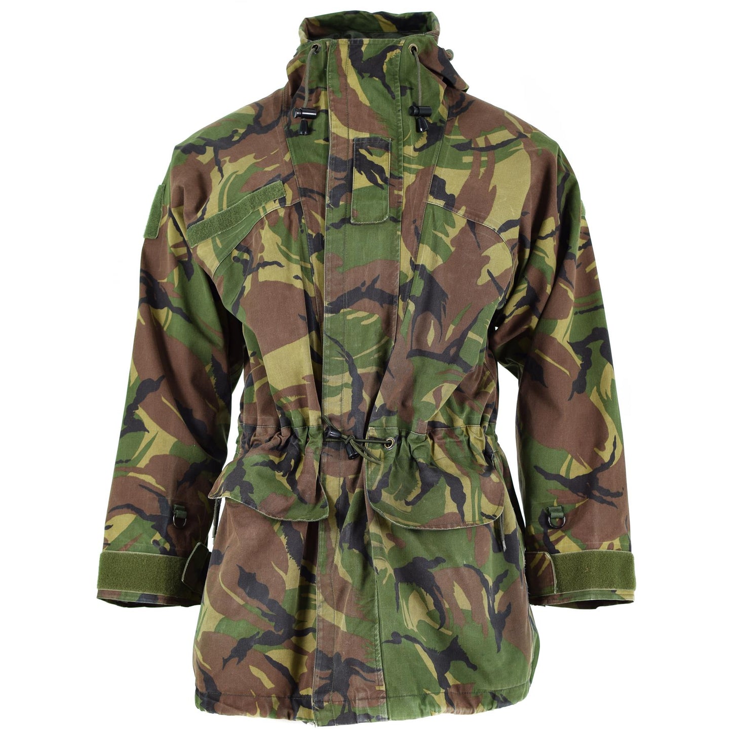 Nyderlandų kariuomenės GoreTex parka neperšlampamas švarkas DPM marginimo, žalias kamufliažas, reguliuojamas liemuo.