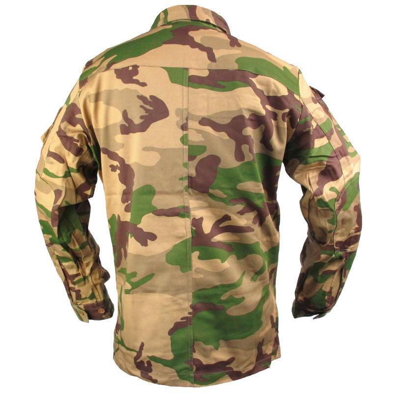 Desert printing uniform jacket of the Italian army