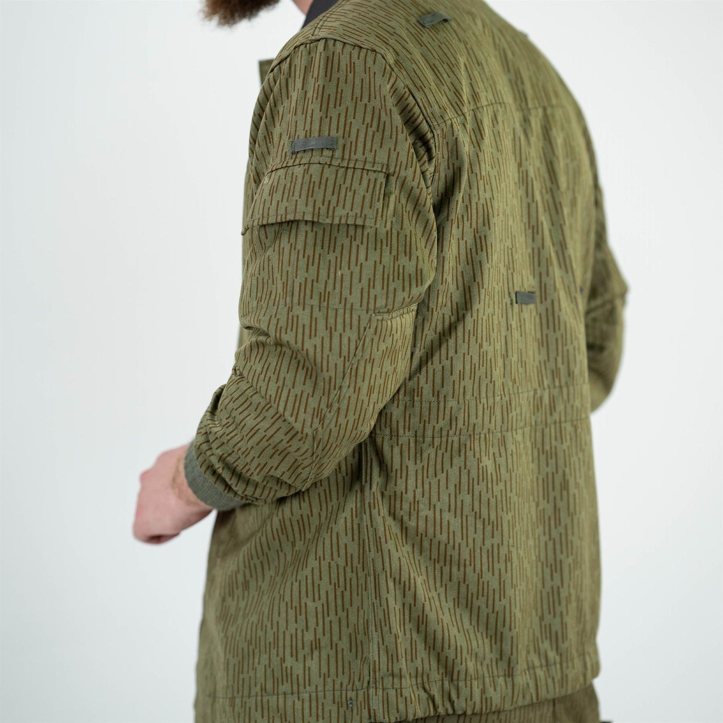 Vokietijos kariuomenės taktinės kelnės Strichtarn marginimas alyvuogių žalumo tvirtos medvilnės mišinio.