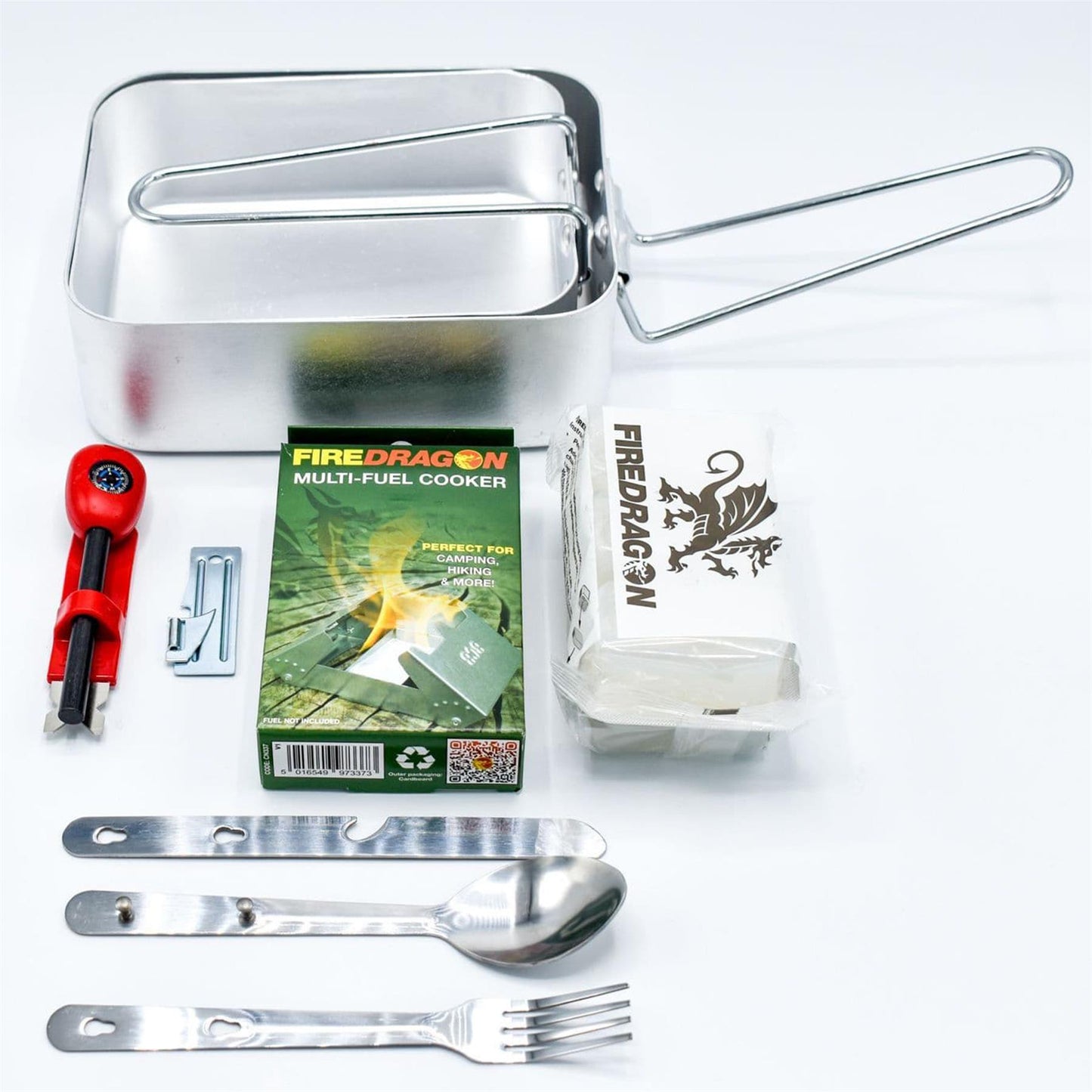 BCB Outdoor Hiking Cooking Set su virykle, kietuoju kuru, indais ir stalo įrankiais stovyklavimui.