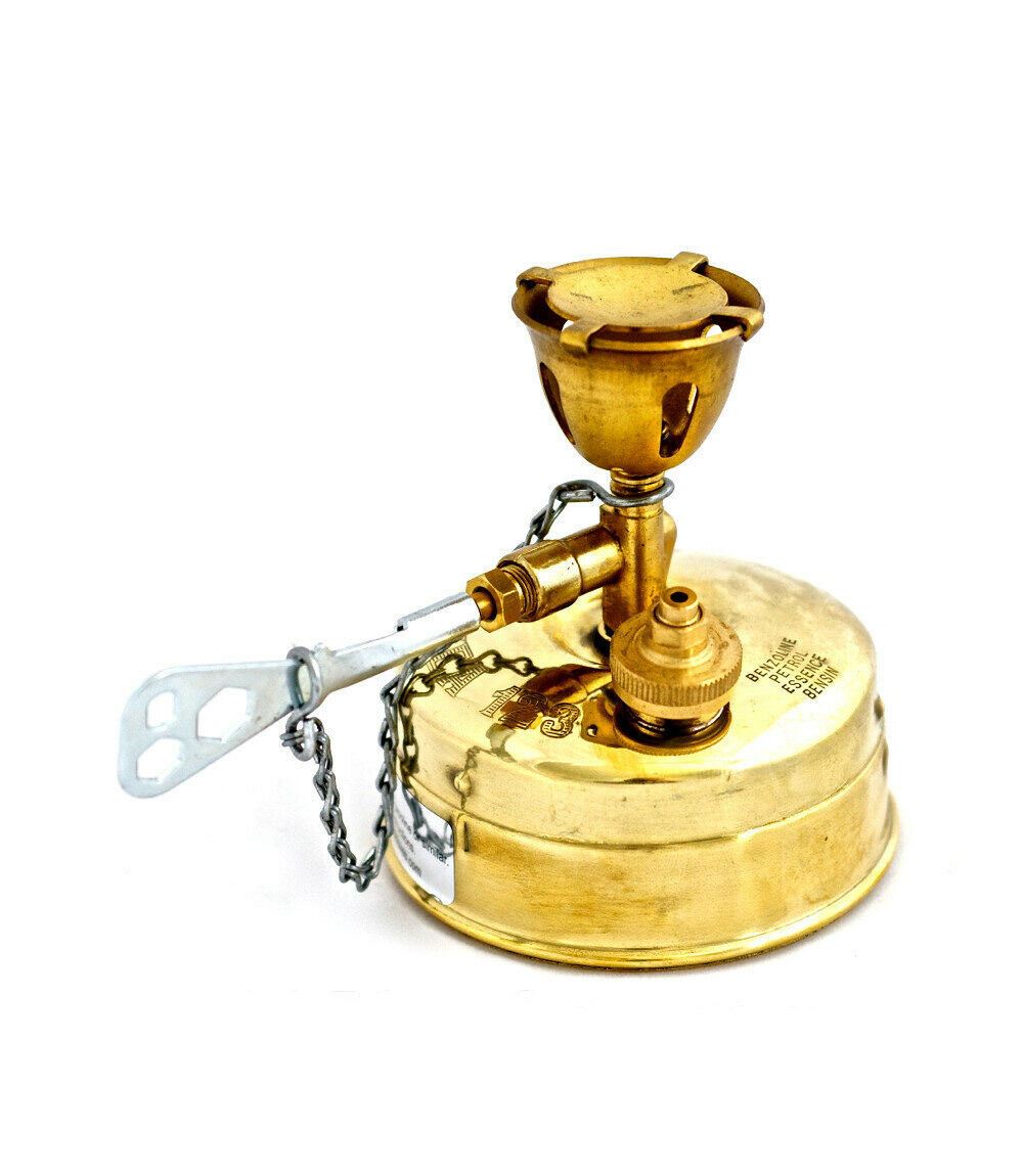 OPTIMUS SVEA klasikinė skysto kuro viryklės rinkinys stovyklavimui su metaliniu degikliu ir vėjo apsauga.