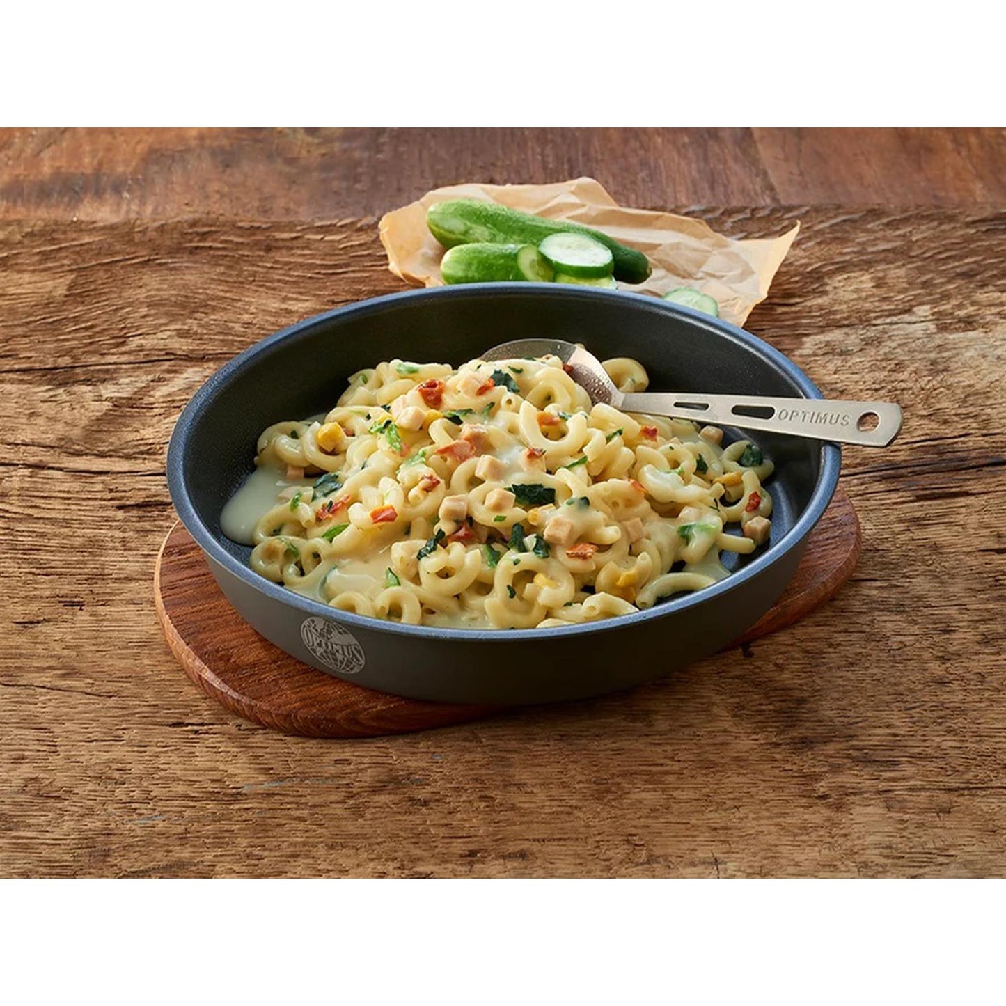 Trek'N Eat main course "Creamy pasta with chicken" is sublimated food