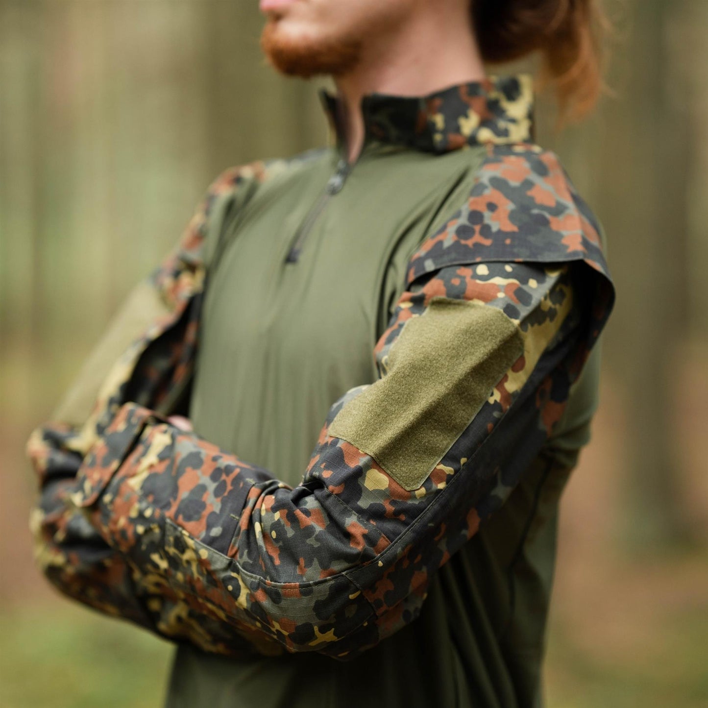 MFH U.S. kariuomenės stiliaus taktiniai marškiniai Flecktarn marginimo su elastanu ir Rip-Stop medžiaga.