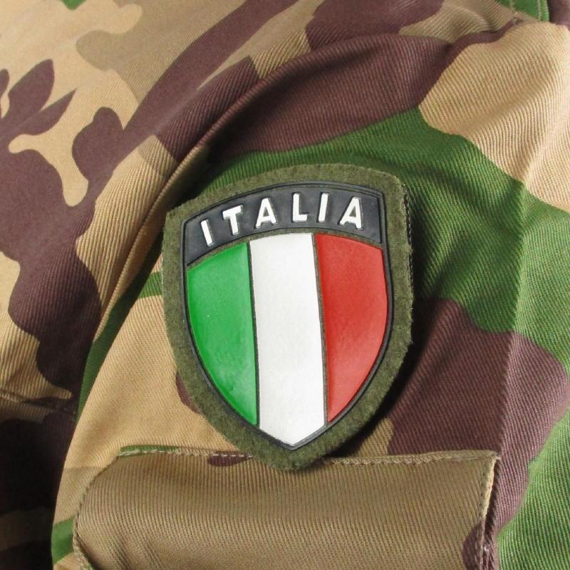 Desert printing uniform jacket of the Italian army