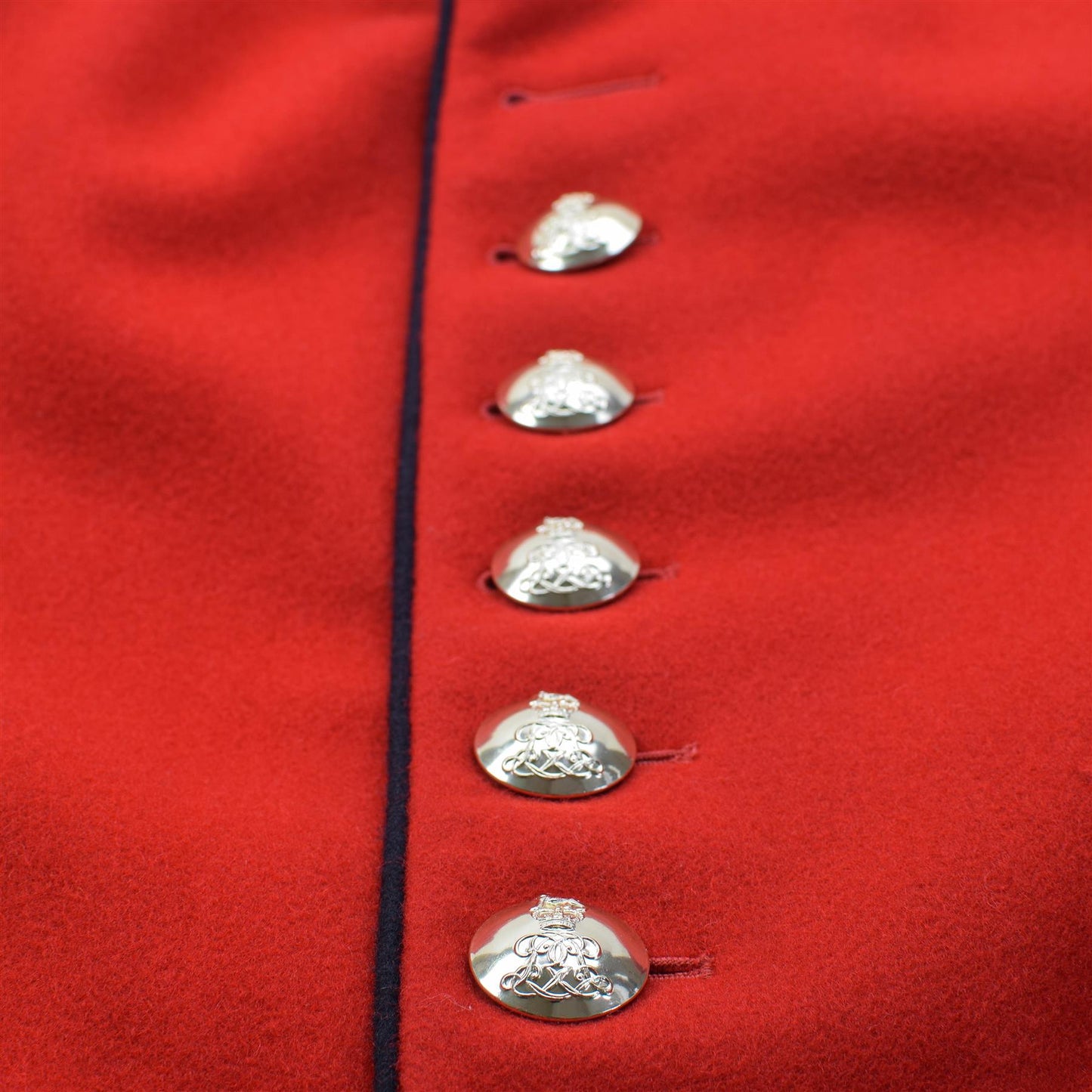 The parade jacket of the United Kingdom army is red in color