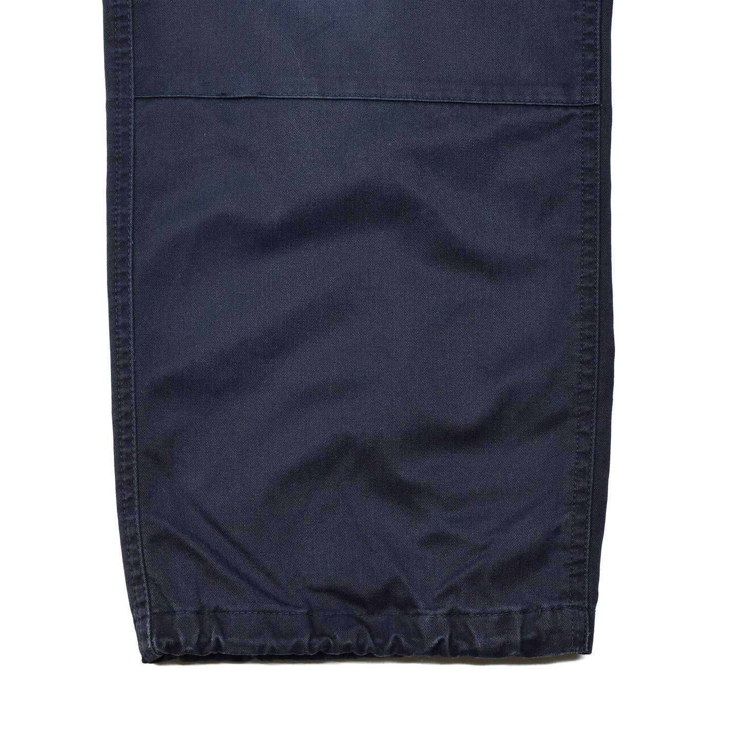 Prancūzijos kariuomenės policijos F1 modelio kelnės iš tvirto poliesterio ir medvilnės mišinio mėlynos spalvos.