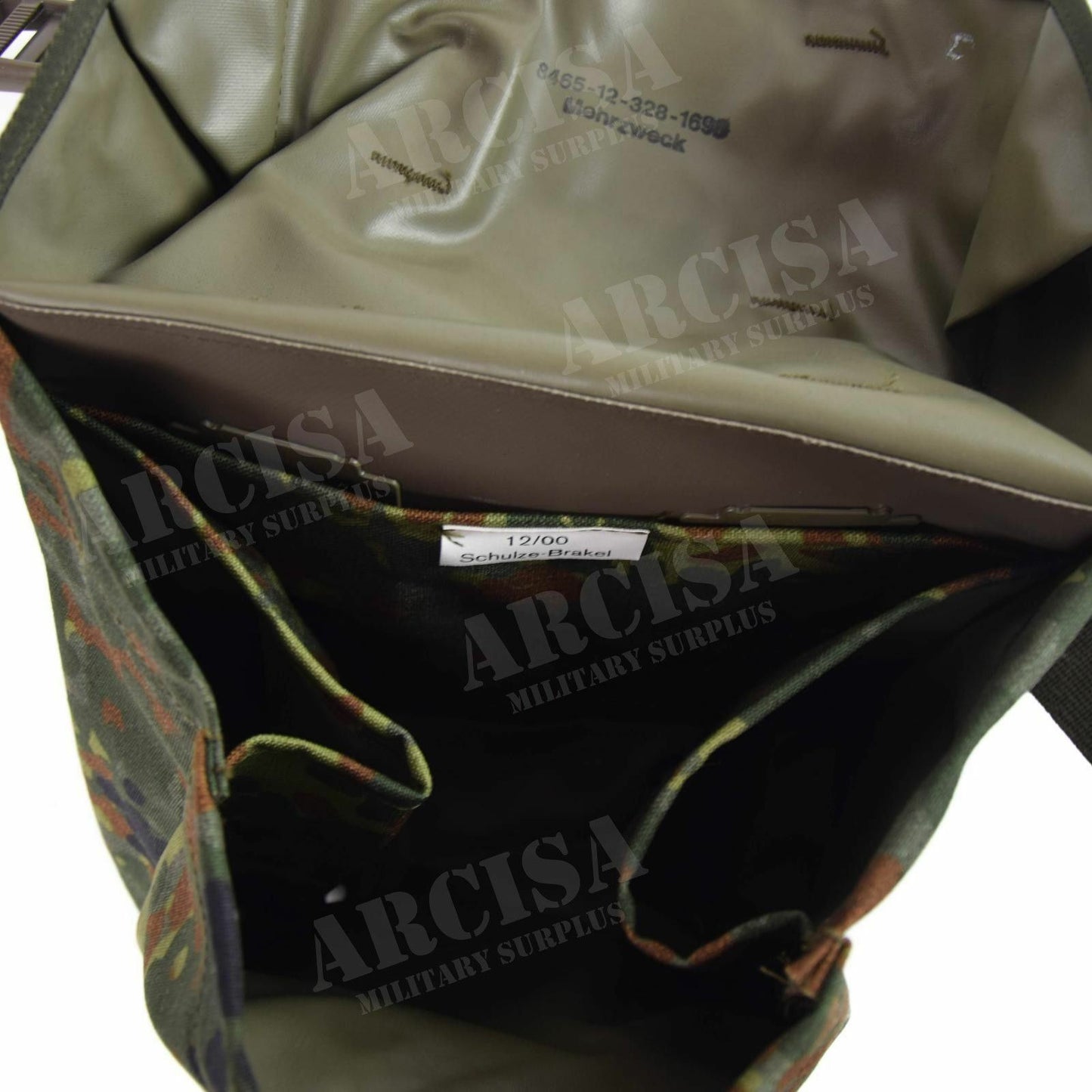 Vokietijos kariuomenės kovinės petnešos su diržu alyvuogių spalvos, pagamintos iš Cordura Nylon su flecktarn kamufliažu.