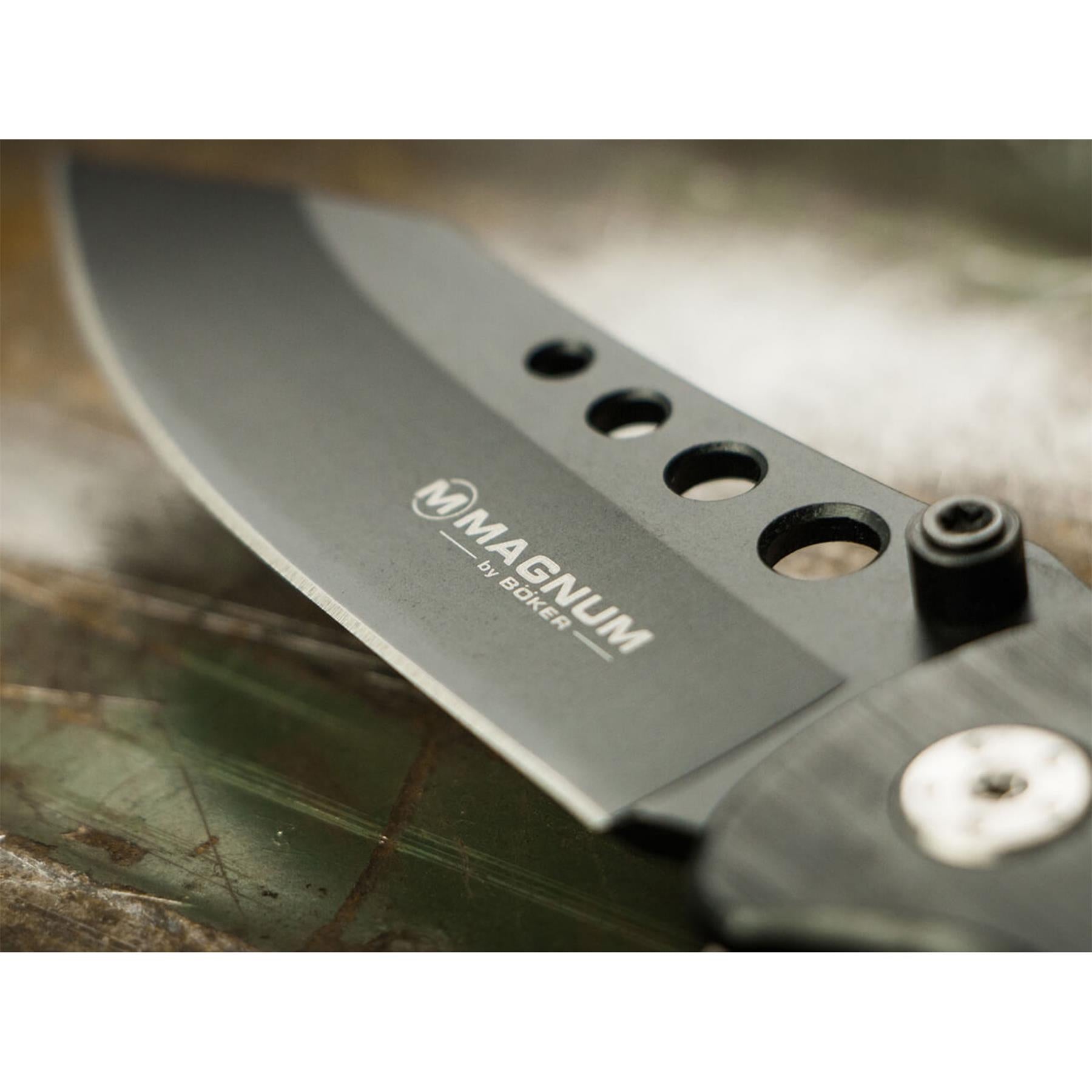 Boker Special Forces Tanto peilis su juodomis aliuminio rankenomis ir 440A plieno ašmenimis su dekoratyvinėmis skylutėmis