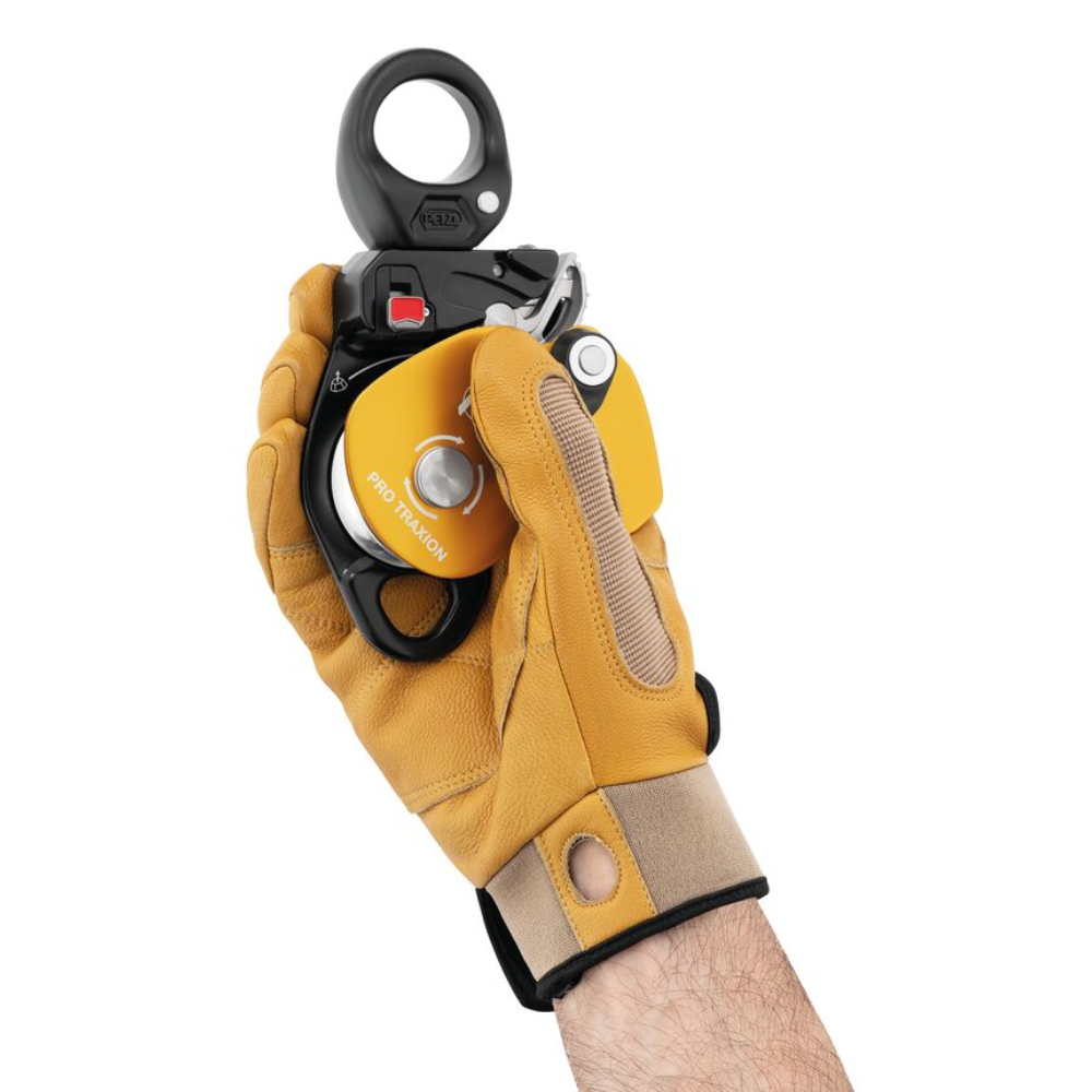 PETZL PRO TRAXION alpinizmo skriemulys su fiksatoriumi geltonas