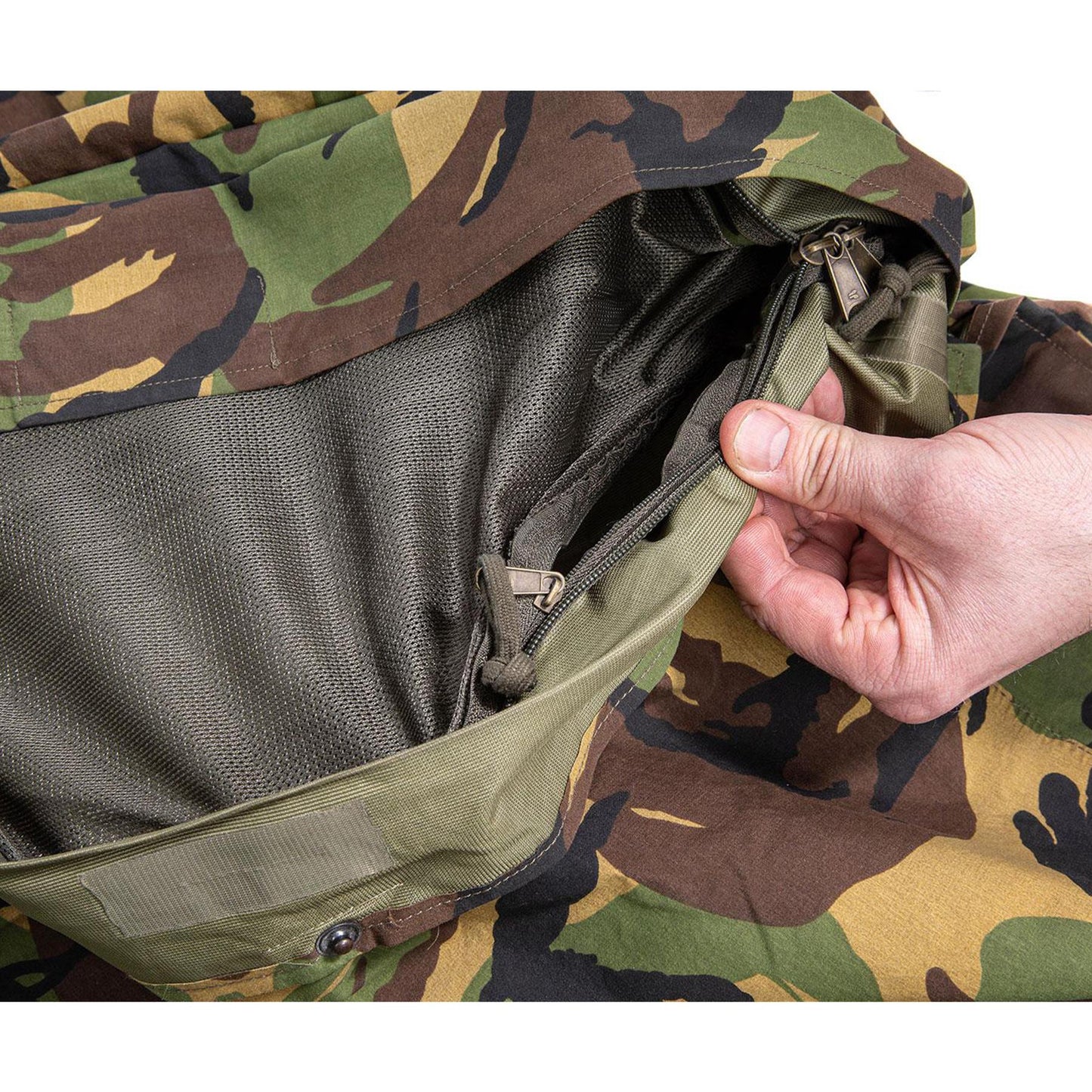 Dutch army sleeping bag wind and water resistant DPM printing