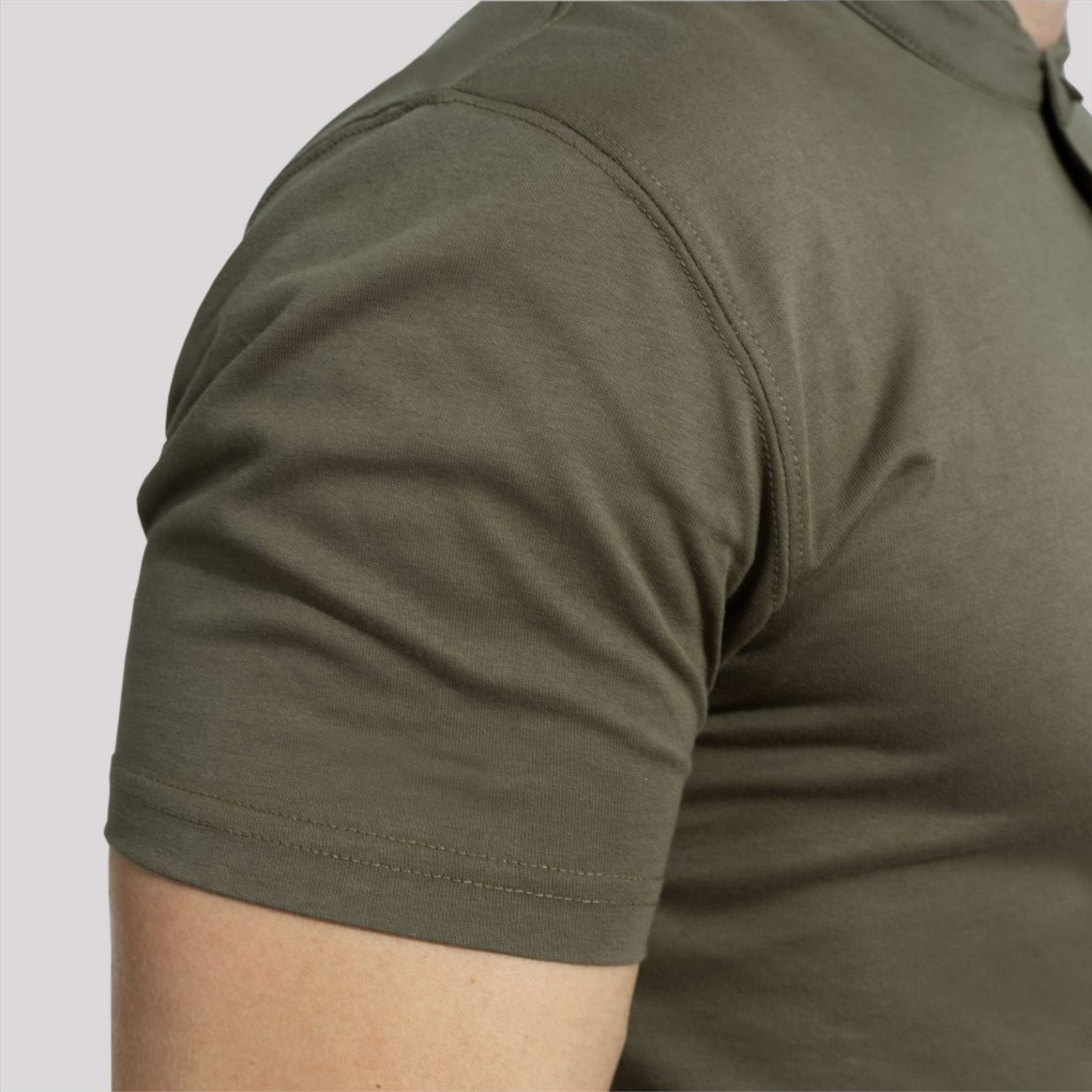 PENTAGON Romeo 2.0 Henley marškinėliai su kvapus mažinančia medžiaga, pagaminti iš 100% medvilnės, tvirti ir patogūs.