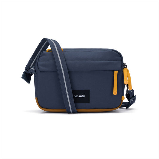 Pacsafe GO krepšys per petį 2.5L vandeniui atsparus su RFID apsauga ir pjovimui atspariu dirželiu.