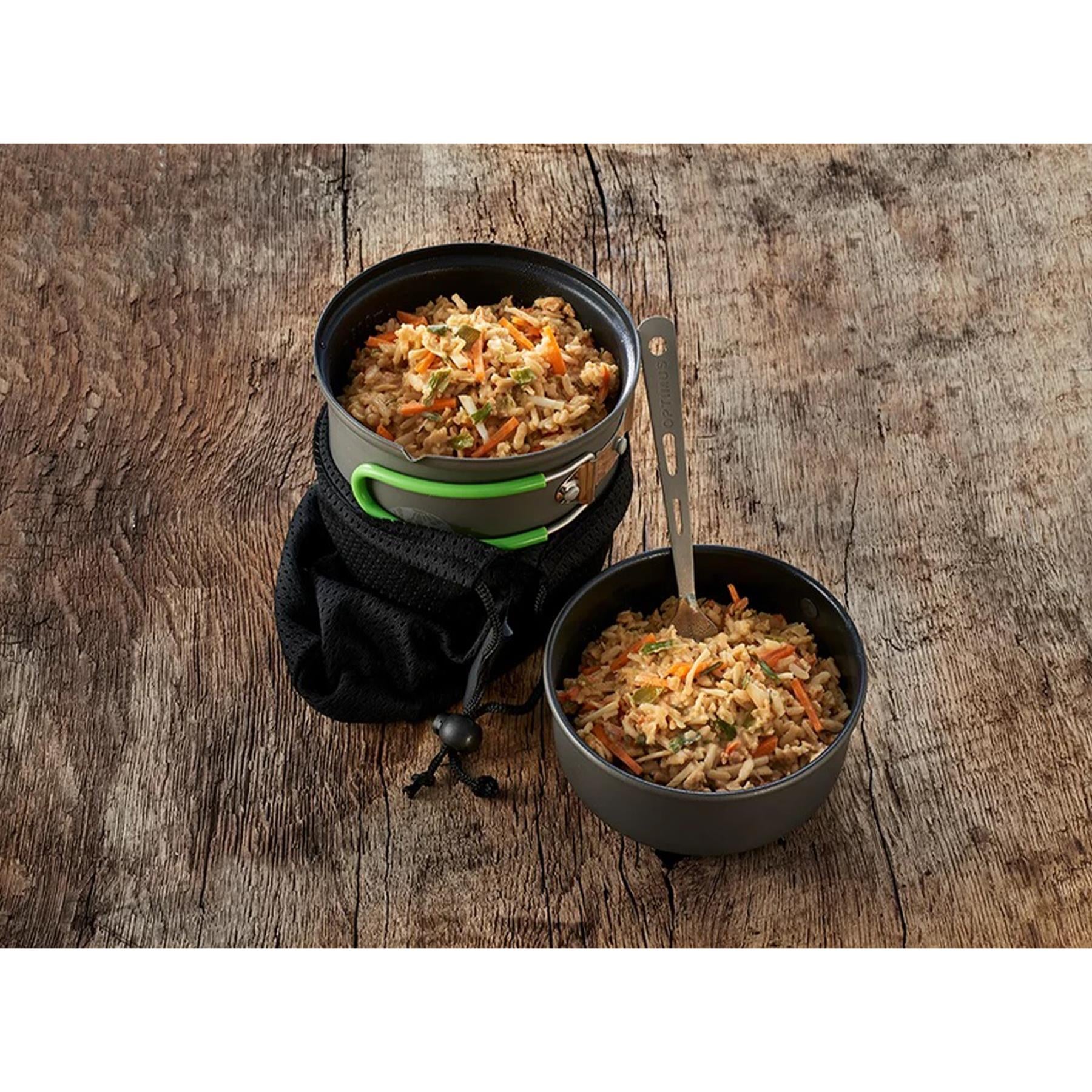 Trek'N Eat vegetariškas patiekalas "Garden Vegetable" dehidruotas stovyklavimo maistas paruoštas valgymui.