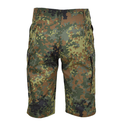 Leo Kohler knee length shorts in Flecktarn print