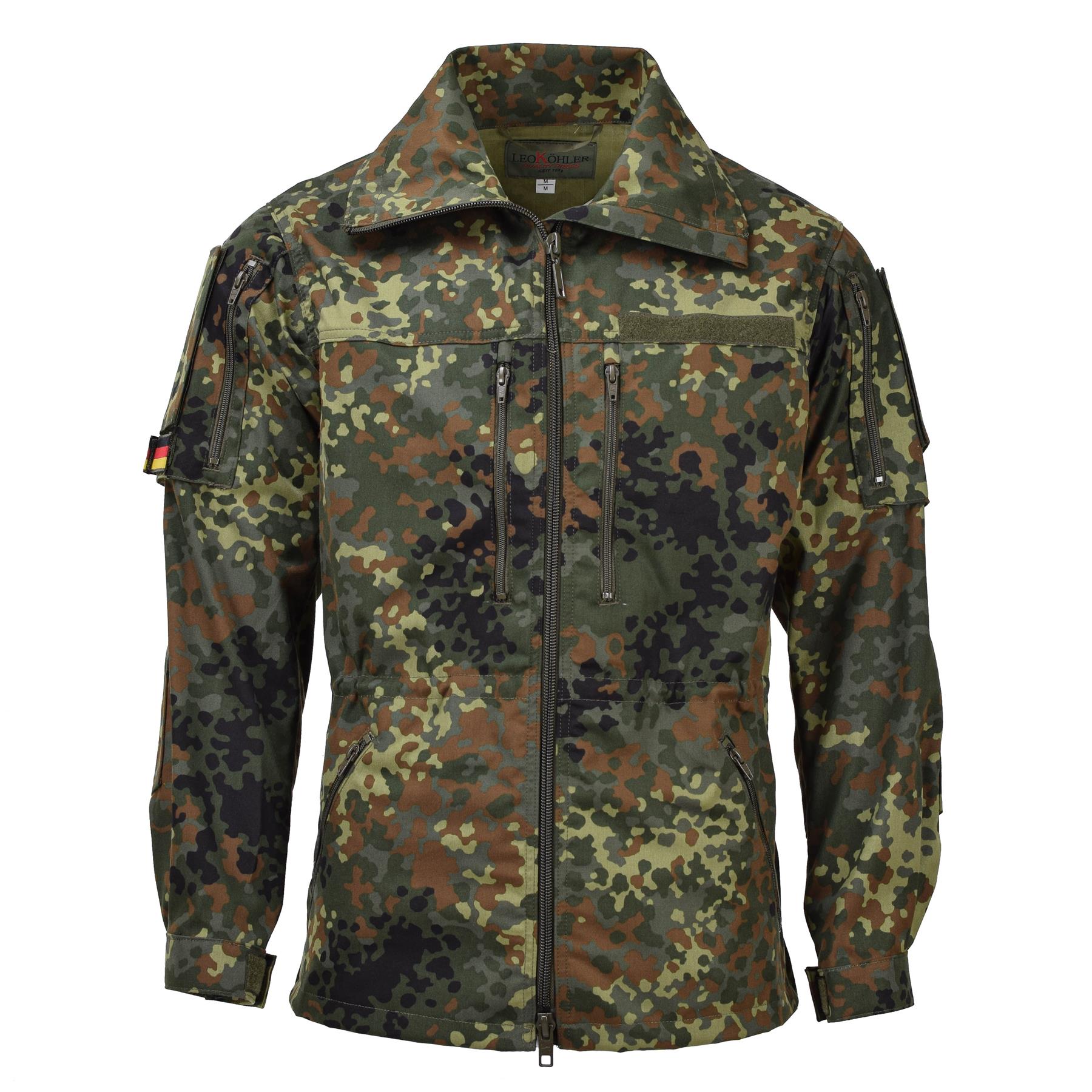 Leo Kohler karinis švarkas su užtrauktuku Flecktarn marginimo, patvarus, su reguliuojamu juosmeniu ir alkūnių įsiuvais.