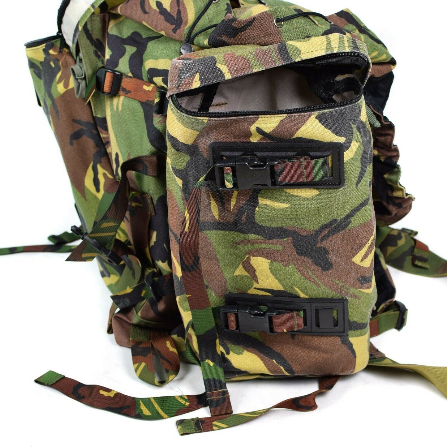 Dutch army combat backpack 40l for hiking in Woodland print