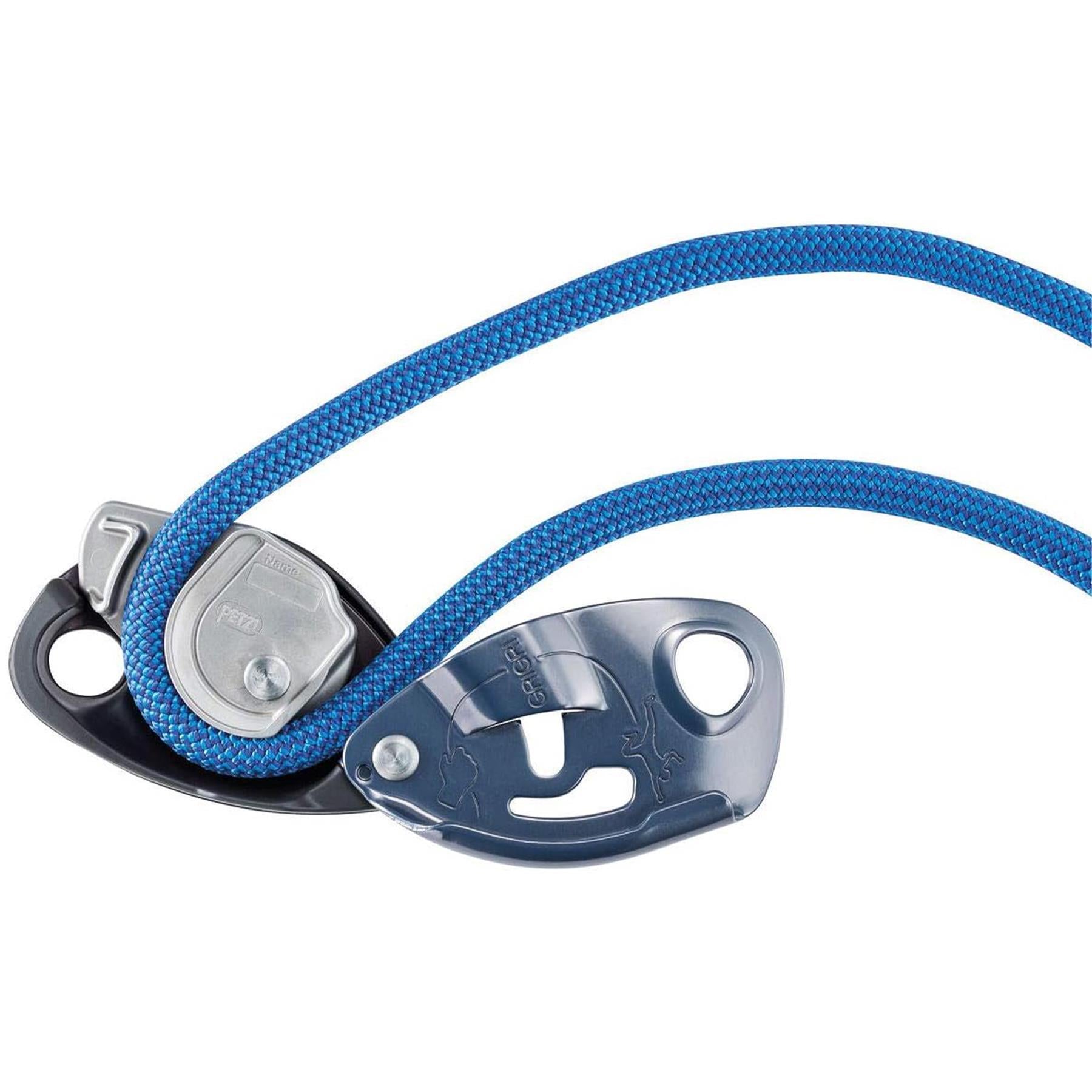 PETZL GRIGRI+ laipiojimo ir nusileidimo prietaisas su savaiminiu stabdžiu ir mėlyna virve.