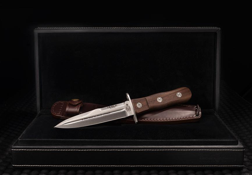 Extrema Ratio Nimbus Special Edition fixed blade combat knife