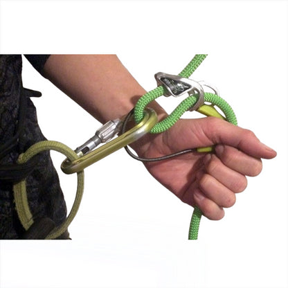 Edelrid Mega Jul saugos komplektas su Bulletproof Screw karabinu Oasis – saugus laipiojimo įrenginys su karabinu.