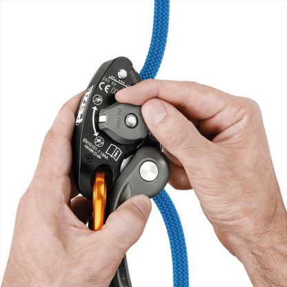 Petzl GRIGRI+ saugos įrenginys su asistiniu stabdymu 8,5–11 mm virvėms oranžinis