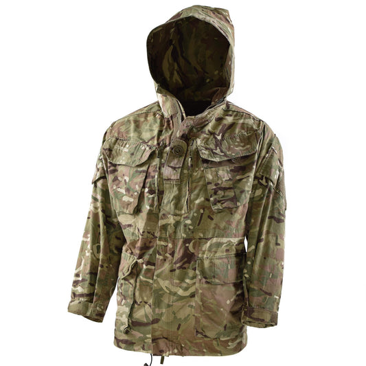 Britanijos kariuomenės MTP Smock lauko striukė su gobtuvu, camo, medvilnės ir poliesterio mišinys, kišenės, reguliuojama.