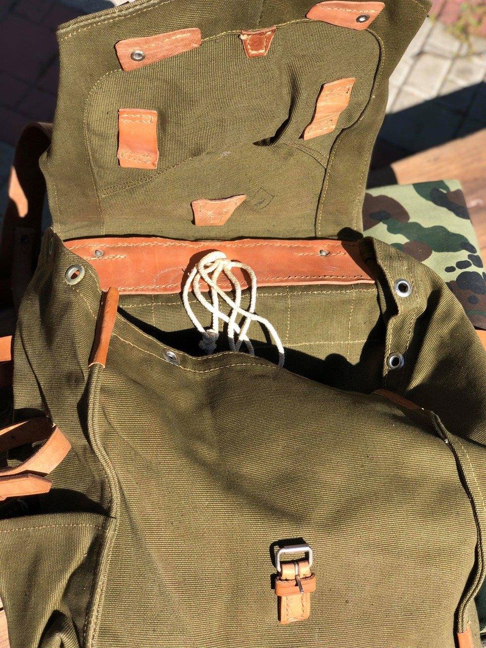 Romanian army vintage style backpack with leather straps