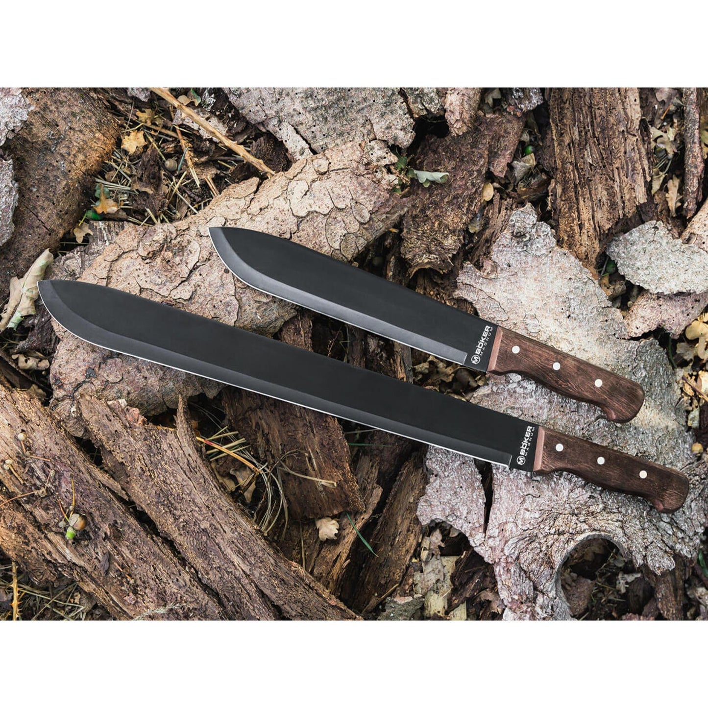 BOKER Magnum Heavy Duty mačetės miške