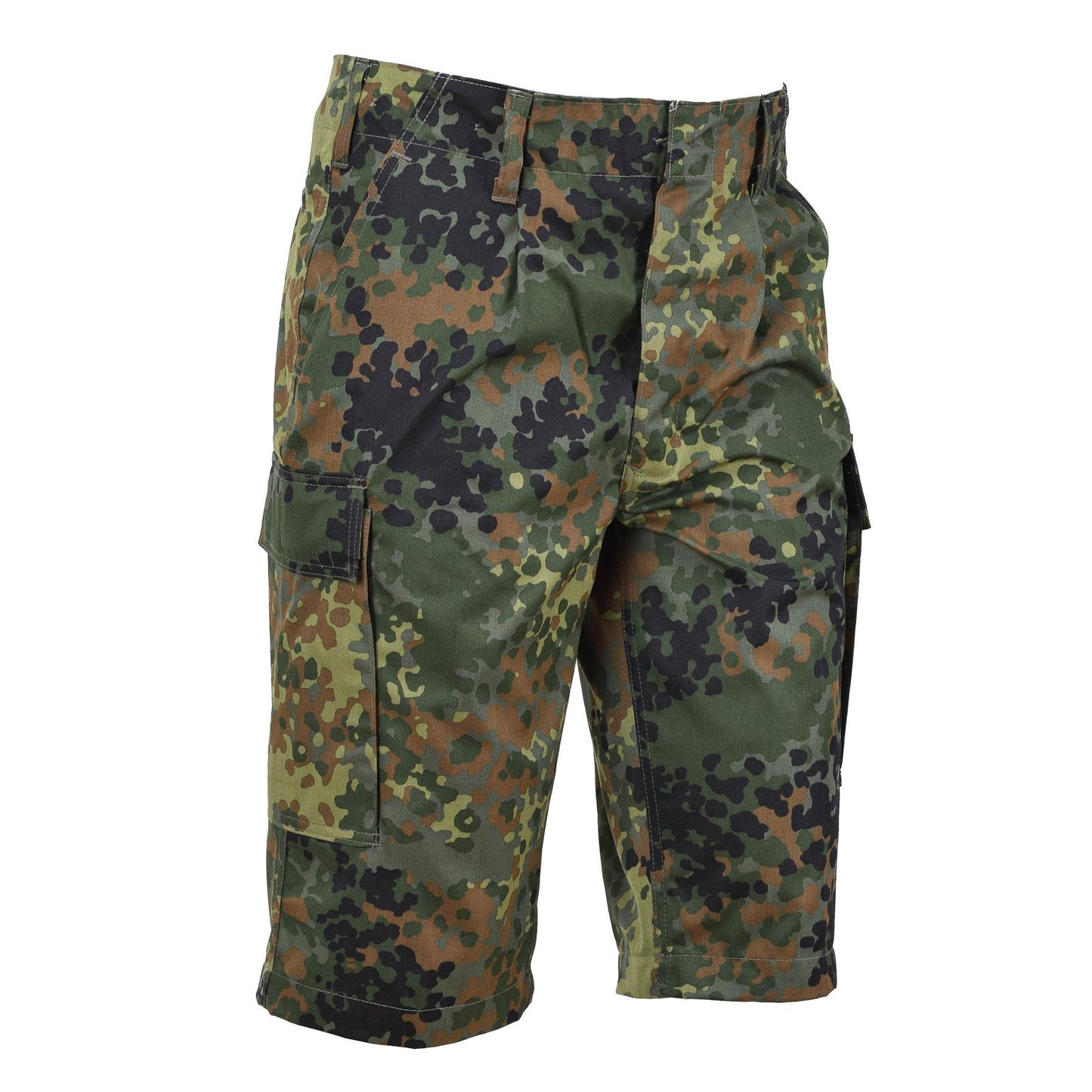 Leo Kohler knee length shorts in Flecktarn print